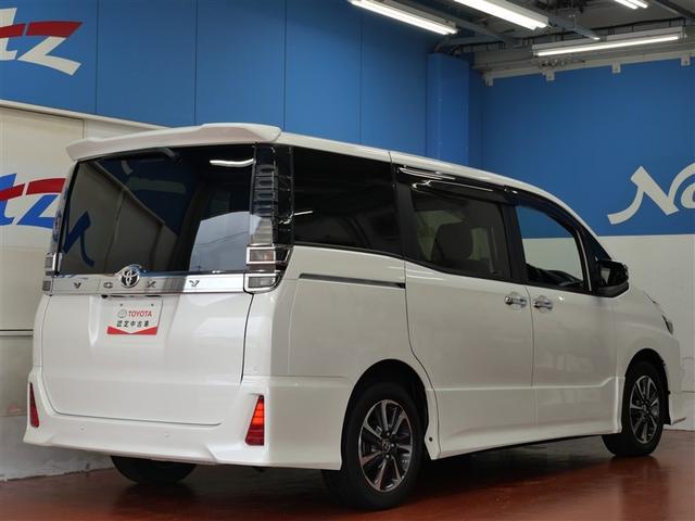 ヴォクシー ZS 煌III フルセグ メモリーナビ DVD再生 ミュージックプレイヤー接続可 後席モニター バックカメラ 衝突被害軽減システム ETC 両側電動スライド LEDヘッドランプ 乗車定員8人 3列シート ワンオーナー(5枚目)