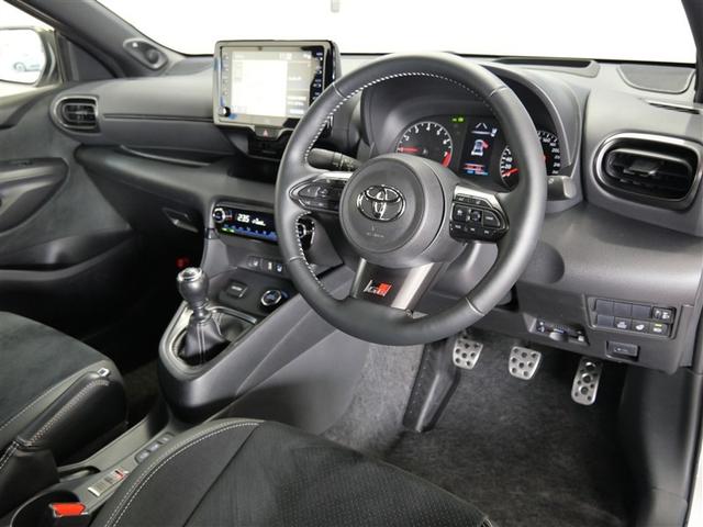 GRヤリス RZ ハイパフォーマンス 4WD フルセグ メモリーナビ ミュージックプレイヤー接続可 バックカメラ 衝突被害軽減システム ETC ドラレコ LEDヘッドランプ ワンオーナー フルエアロ(6枚目)