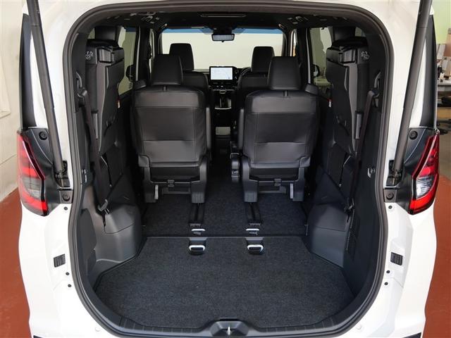 ノア Ｓ－Ｚ　フルセグ　メモリーナビ　ＤＶＤ再生　ミュージックプレイヤー接続可　後席モニター　バックカメラ　衝突被害軽減システム　ＥＴＣ　両側電動スライド　ＬＥＤヘッドランプ　乗車定員７人　３列シート　ワンオーナー（13枚目）