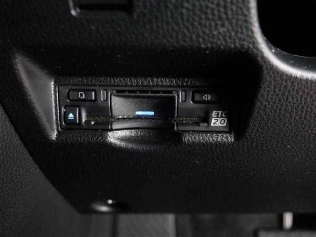 ノア Ｓ－Ｚ　フルセグ　メモリーナビ　ＤＶＤ再生　ミュージックプレイヤー接続可　後席モニター　バックカメラ　衝突被害軽減システム　ＥＴＣ　両側電動スライド　ＬＥＤヘッドランプ　乗車定員７人　３列シート　ワンオーナー（15枚目）