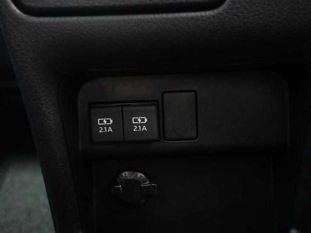 ヴォクシー ＺＳ　煌ＩＩＩ　フルセグ　メモリーナビ　ＤＶＤ再生　ミュージックプレイヤー接続可　バックカメラ　衝突被害軽減システム　ＥＴＣ　ドラレコ　両側電動スライド　ＬＥＤヘッドランプ　ウオークスルー　乗車定員８人　３列シート（19枚目）