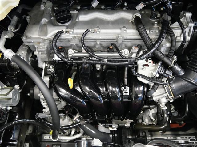 ヴォクシー ＺＳ　煌ＩＩＩ　フルセグ　メモリーナビ　ＤＶＤ再生　ミュージックプレイヤー接続可　バックカメラ　衝突被害軽減システム　ＥＴＣ　ドラレコ　両側電動スライド　ＬＥＤヘッドランプ　ウオークスルー　乗車定員８人　３列シート（25枚目）