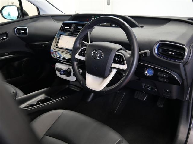 プリウス Ｓツーリングセレクション　４ＷＤ　フルセグ　メモリーナビ　ＤＶＤ再生　ミュージックプレイヤー接続可　バックカメラ　衝突被害軽減システム　ＥＴＣ　ドラレコ　ＬＥＤヘッドランプ　ワンオーナー（6枚目）