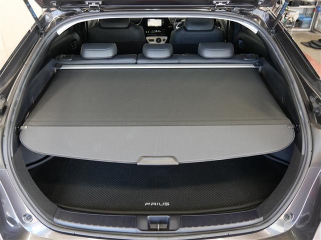 プリウス Ｓツーリングセレクション　４ＷＤ　フルセグ　メモリーナビ　ＤＶＤ再生　ミュージックプレイヤー接続可　バックカメラ　衝突被害軽減システム　ＥＴＣ　ドラレコ　ＬＥＤヘッドランプ　ワンオーナー（13枚目）