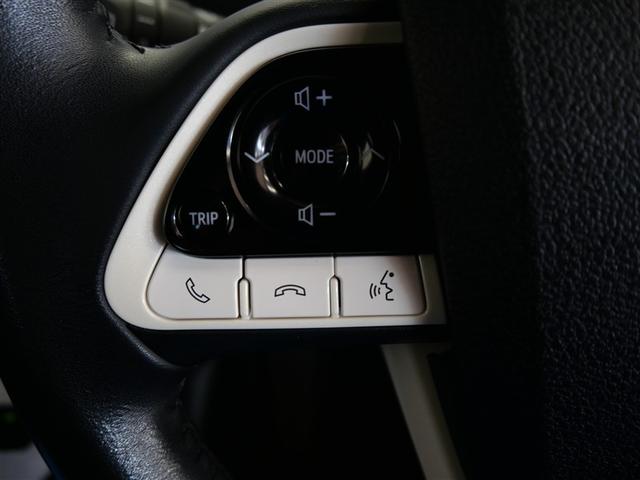 プリウス Ｓツーリングセレクション　４ＷＤ　フルセグ　メモリーナビ　ＤＶＤ再生　ミュージックプレイヤー接続可　バックカメラ　衝突被害軽減システム　ＥＴＣ　ドラレコ　ＬＥＤヘッドランプ　ワンオーナー（21枚目）