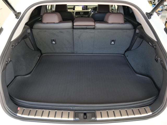 RX RX450h バージョンL 革シート サンルーフ 4WD フルセグ メモリーナビ DVD再生 ミュージックプレイヤー接続可 衝突被害軽減システム ETC ドラレコ LEDヘッドランプ ワンオーナー(10枚目)