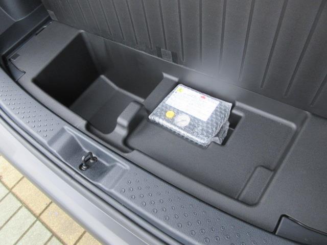 G クエロ フルセグ メモリーナビ DVD再生 バックカメラ 衝突被害軽減システム ETC ドラレコ 両側電動スライド LEDヘッドランプ ウオークスルー 乗車定員7人 3列シート ワンオーナー 記録簿(23枚目)