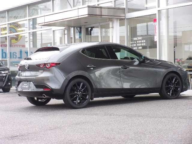MAZDA3ファストバック 1.5 15S レトロスポーツエディション 社用車UP 禁煙車 360度モニター ナビ(2枚目)