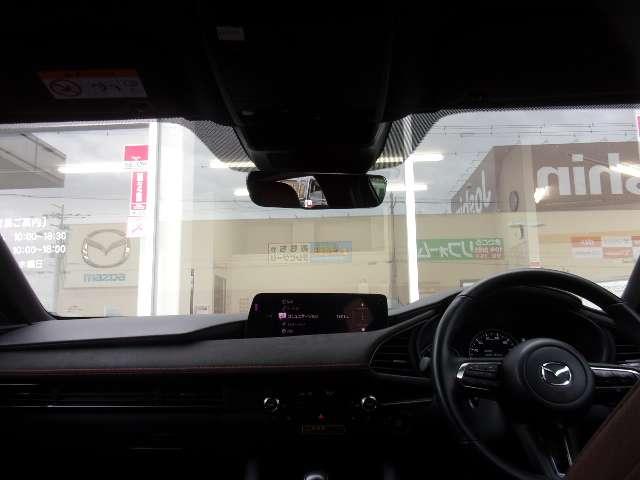 MAZDA3ファストバック 1.5 15S レトロスポーツエディション 社用車UP 禁煙車 360度モニター ナビ(3枚目)