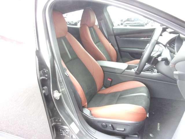 MAZDA3ファストバック 1.5 15S レトロスポーツエディション 社用車UP 禁煙車 360度モニター ナビ(4枚目)