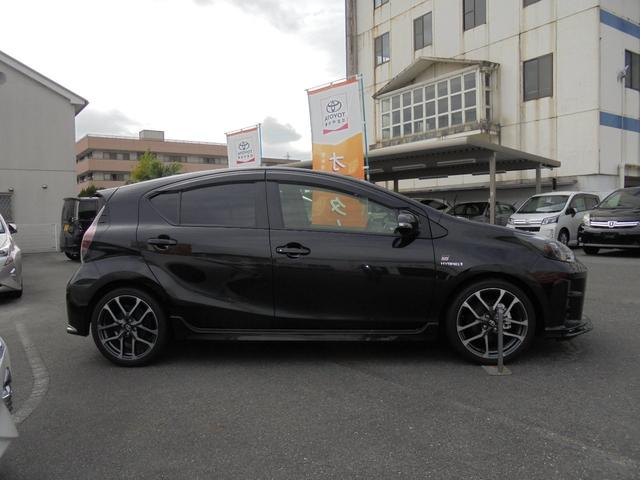 ワンセグメモリーナビ+バックモニター+ABS+CD+純正アルミホイール+ドライブレコーダー+スマートキー+LEDヘッドライト+フルエアロ(3枚目)