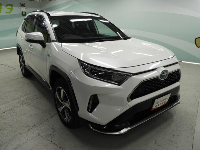 ＲＡＶ４ ＰＨＶ Ｇ　Ｚ　ＤＡナビ・フルセグ・ドラレコ・パノラミックビューモニター・パワーシート・純正アルミホイール・ＬＥＤヘッドランプ・スマートキー（4枚目）