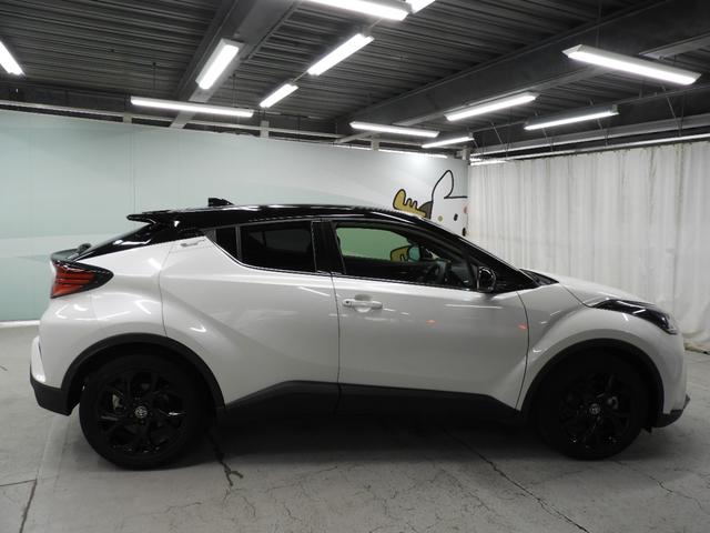 Ｃ－ＨＲ Ｇ－Ｔ　モード　ネロ　セーフティプラス　ディスプレイオーディオ・パノラミックビューモニター・ブラインドスポットモニター・純正アルミホイール・ＬＥＤヘッドランプ・スマートキー（5枚目）