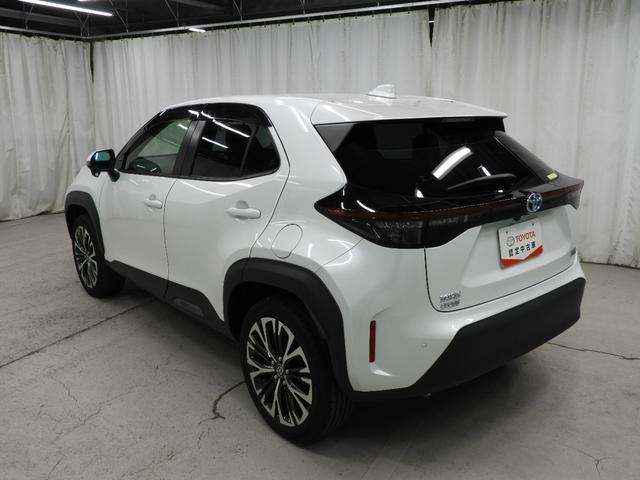 ヤリスクロス ハイブリッドZ ディスプレイオーディオ・フルセグ・パワーシート・純正アルミホイール・LEDヘッドランプ・スマートキー(8枚目)