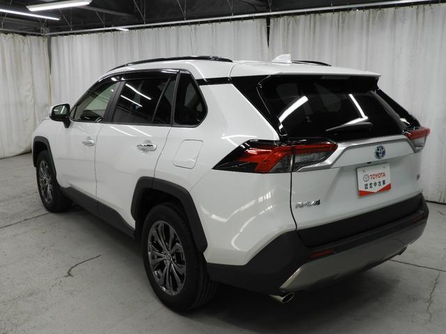 RAV4 ハイブリッドG ディスプレイオーディオナビ・パノラミックビューモニター・ブラインドスポットモニター・パワーシート・純正アルミホイール・LEDヘッドランプ・スマートキー・ワンオーナー(8枚目)