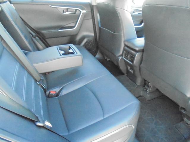 RAV4 ハイブリッドG ディスプレイオーディオナビ・パノラミックビューモニター・ブラインドスポットモニター・パワーシート・純正アルミホイール・LEDヘッドランプ・スマートキー・ワンオーナー(15枚目)