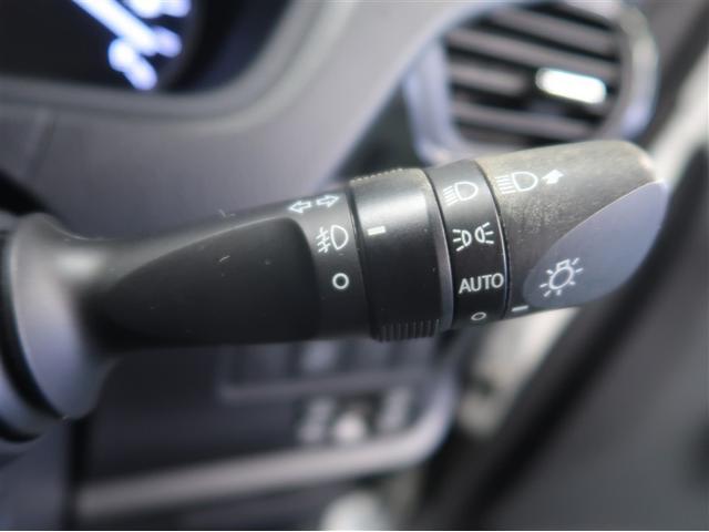 エスクァイア Ｇｉ　両側Ｐドア　ウォークスルー　１オナ　スマートキーＰスタート　リアカメラ　アイドリングＳＴＯＰ　ＥＴＣ車載器　オートエアコン　イモビライザー　オートクルーズコントロール　キーレス　ナビＴＶ　ＡＢＳ　３列（20枚目）