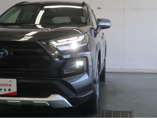 RAV4 ハイブリッドアドベンチャー LEDヘッドライト エアバッグ ABS 衝突軽減システム クルーズコントロール アルミホイール 横滑り防止 キーレス 盗難防止装置 ミュージックプレイヤー接続可 メモリーナビ ドライブレコーダー ナビ(26枚目)