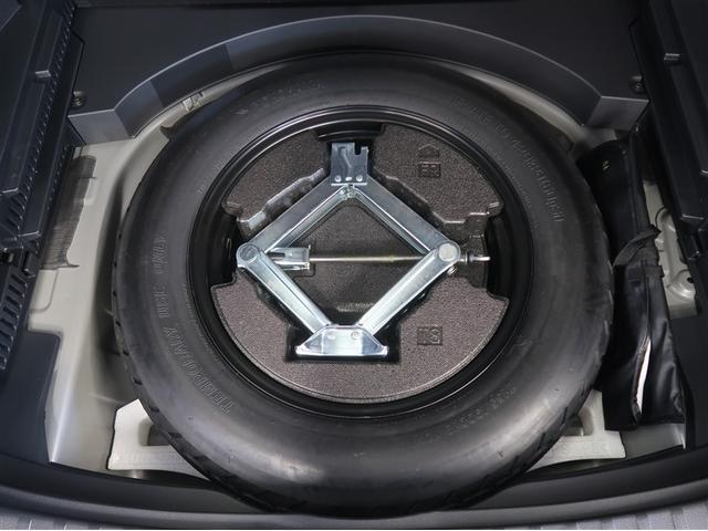 RAV4 ハイブリッドアドベンチャー LEDヘッドライト エアバッグ ABS 衝突軽減システム クルーズコントロール アルミホイール 横滑り防止 キーレス 盗難防止装置 ミュージックプレイヤー接続可 メモリーナビ ドライブレコーダー ナビ(31枚目)