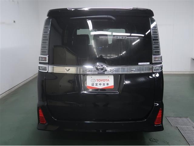 ヴォクシー ZS 煌III プリクラッシュ スマートキ アイスト DVD再生機能 横滑り防止装置 ナビTV アルミ 三列シート WAC 盗難防止 オートエアコン キーレス ETC装備 パワステ メモリナビ クルコン ABS(5枚目)