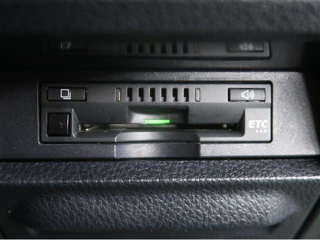 ヴォクシー ZS 煌III プリクラッシュ スマートキ アイスト DVD再生機能 横滑り防止装置 ナビTV アルミ 三列シート WAC 盗難防止 オートエアコン キーレス ETC装備 パワステ メモリナビ クルコン ABS(18枚目)