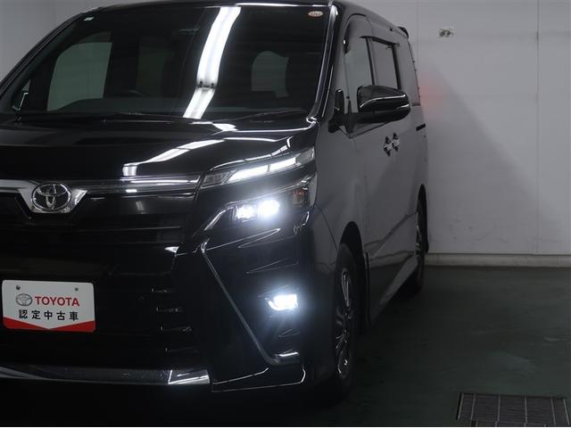 ヴォクシー ZS 煌III プリクラッシュ スマートキ アイスト DVD再生機能 横滑り防止装置 ナビTV アルミ 三列シート WAC 盗難防止 オートエアコン キーレス ETC装備 パワステ メモリナビ クルコン ABS(28枚目)