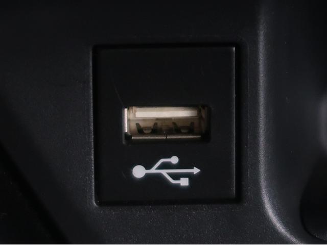 ＵＳＢ接続により外部オーディオと連携する事ができ車内で音楽を楽しむ事が出来ます。