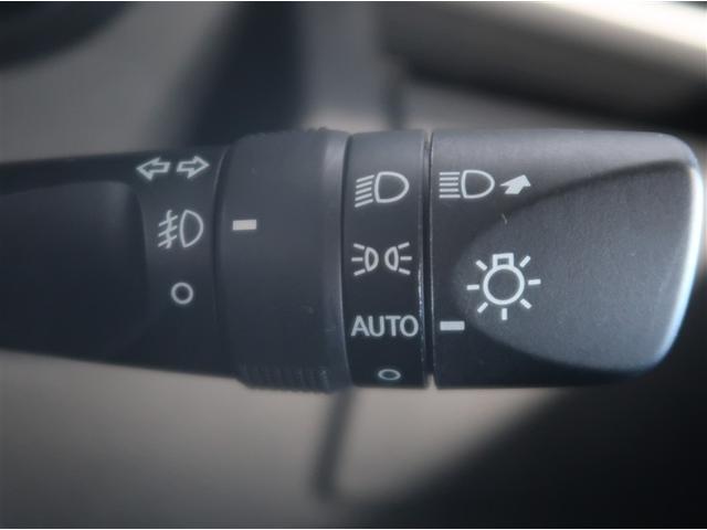 オートライト付いてます。周囲の暗さに合わせて自動でライトが点滅！事故防止にも役立ちます！