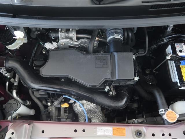 普段はあまり見ないエンジンルーム内も綺麗に仕上げています。見えない所も清潔に保ちたいですよね。