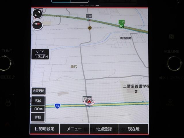 ナビゲーションを装備。タッチパネル式で使い易く、お出かけも楽々です♪