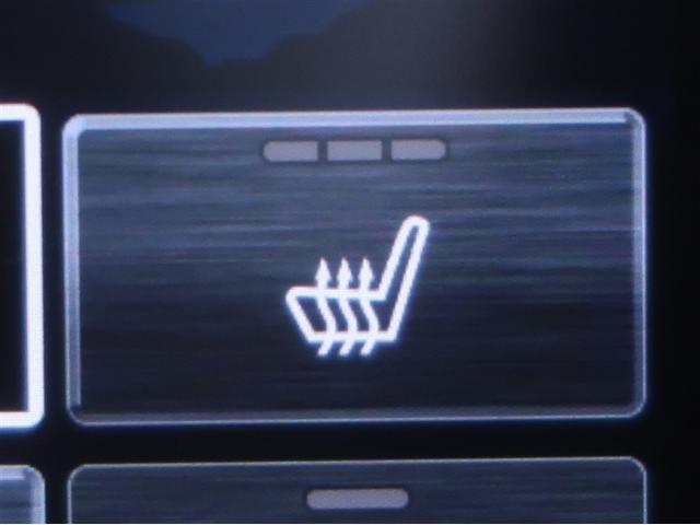 シートヒーター付きです。寒い日も快適なドライブが楽しめます♪