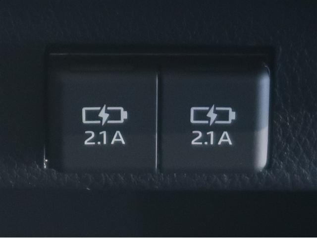 ノア ハイブリッドＳｉ　ダブルバイビーＩＩＩ　地デジ　バックモニター　両側ＰＳＤ　ＬＥＤ　ナビ＆ＴＶ　ＤＶＤ　横滑り防止装置　アルミホイール　スマキー　エアバッグ　クルコン　ＡＣ　３列シート　ドライブレコーダー　キーフリー　１オ－ナ－　ＥＴＣ（21枚目）