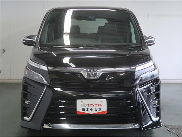 ヴォクシー ＺＳ　煌ＩＩＩ　プリクラッシュ　スマートキ　アイスト　ＤＶＤ再生機能　横滑り防止装置　ナビＴＶ　アルミ　三列シート　ＷＡＣ　盗難防止　オートエアコン　キーレス　ＥＴＣ装備　パワステ　メモリナビ　クルコン　ＡＢＳ（6枚目）