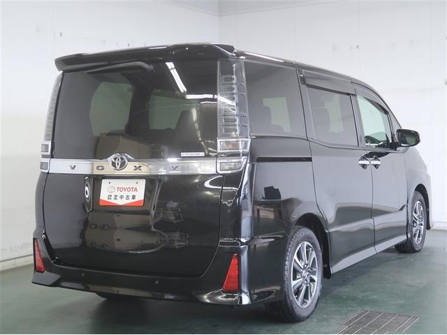 ヴォクシー ＺＳ　煌ＩＩＩ　プリクラッシュ　スマートキ　アイスト　ＤＶＤ再生機能　横滑り防止装置　ナビＴＶ　アルミ　三列シート　ＷＡＣ　盗難防止　オートエアコン　キーレス　ＥＴＣ装備　パワステ　メモリナビ　クルコン　ＡＢＳ（8枚目）