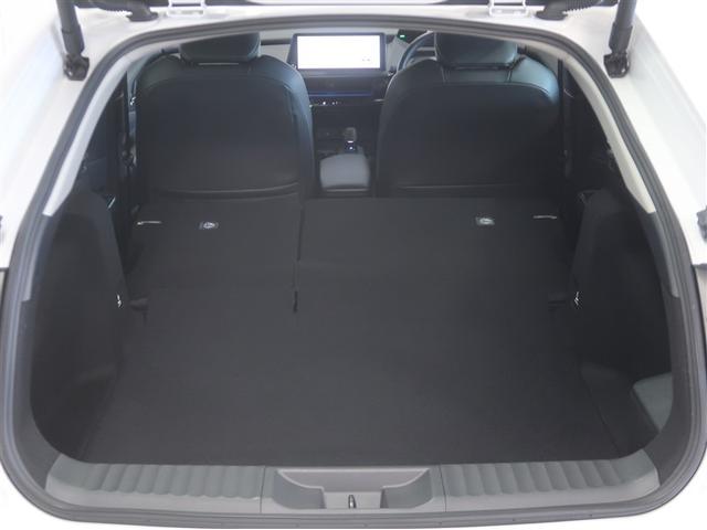 プリウス Ｚ　リアカメラ　プリクラッシュ　ＰＷシート　１オーナ　メモリナビ　ＡＣ１００Ｖ電源　ＬＥＤランプ　ナビ・ＴＶ　オートクルーズ　アルミホイール　ドライブレコーダ　ＡＣ　運転席エアバッグ　横滑り防止装置（32枚目）