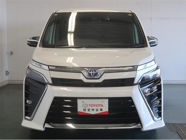 ヴォクシー ハイブリッドＺＳ　煌ＩＩ　電動両側スライドドア　ドライブレコーダ　パワーステアリング　ＤＶＤ再生可　エアロ　リアクーラー　スマキー　地デジＴＶ　ＡＵＸ　横滑防止　１オーナー　Ｗエアバック　ＡＡＣ　ＬＥＤランプ　エアバッグ（6枚目）