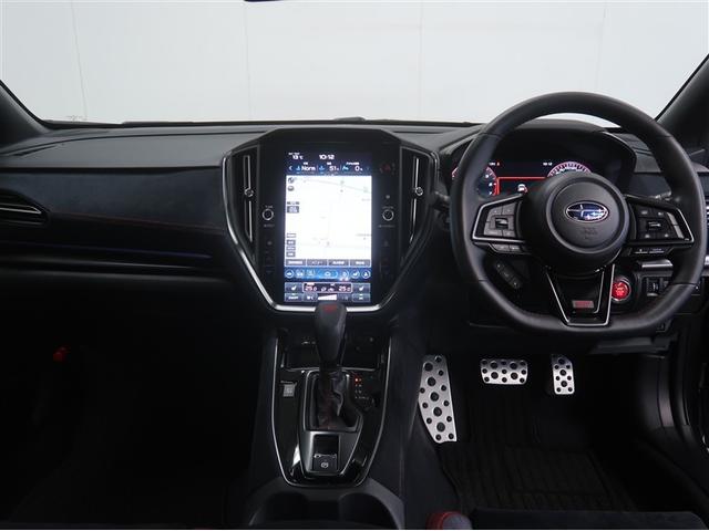 �X�^�C���b�V���ȃf�U�C���̃C���p�l�B�e����X�C�b�`�͎g���Ղ��ʒu�ɔz�u����Ă܂��B