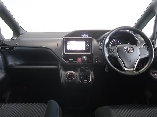 ヴォクシー ＺＳ　両電動スライドドア　サンルーフ　地デジ　盗難防止システム　オートエアコン　ダブルエアバッグ　ＤＶＤ再生可　ドライブレコーダー　ＥＴＣ　ＬＥＤヘッドライト　キーレスエントリー　メモリーナビ　ナビＴＶ（9枚目）