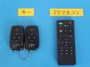 ハイブリッドＳ－Ｚ　パワーウィンドウ　ＤＶＤ再生機能　インテリキー　横滑防止装置　地デジＴＶ　アクティブクルーズコントロール　フルオートエアコン　リアカメラ　エアバッグ　ＡＢＳ　１００Ｖ充電　ナビＴＶ　ＷＡＣ　キーレス（25枚目）