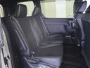 ゆとりある広々とした車内空間は、ドライブを始め買い物やレジャー等、幅広く活躍します。一人でも皆とでもお出かけを楽しみましょう!
