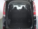 ワゴンならではの広々としたラゲージスペースを備えています。ライフスタイルに合わせて色々な物を積み込めます！