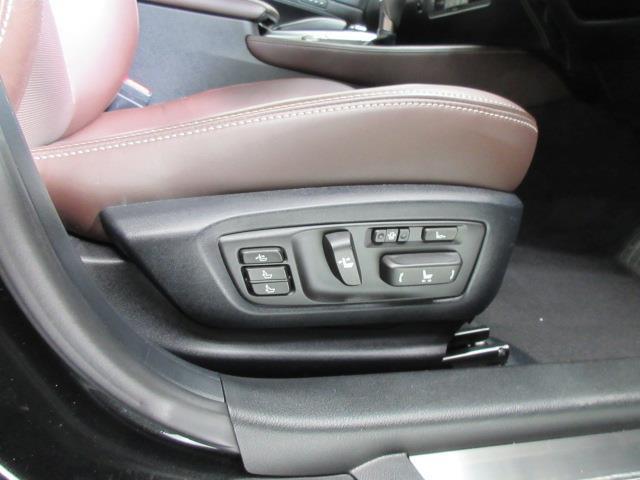 GS350 バージョンL 革シート フルセグ メモリーナビ DVD再生 バックカメラ 衝突被害軽減システム ETC LEDヘッドランプ(16枚目)