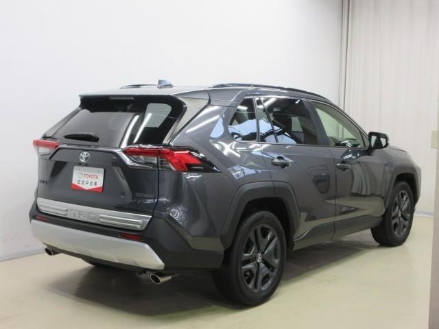 ＲＡＶ４ アドベンチャー　４ＷＤ　フルセグ　メモリーナビ　バックカメラ　衝突被害軽減システム　ＥＴＣ　ドラレコ　ＬＥＤヘッドランプ（6枚目）