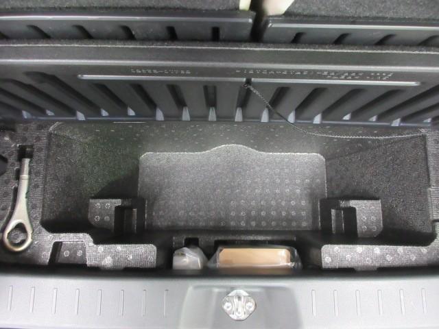 ムーヴキャンバス Ｘメイクアップ　ＳＡＩＩＩ　フルセグ　メモリーナビ　ＤＶＤ再生　バックカメラ　衝突被害軽減システム　ＥＴＣ　両側電動スライド　アイドリングストップ（33枚目）