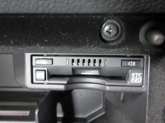 ＩＳ ＩＳ３００ｈ　ＦスポーツモードブラックＩＩＩ　サンルーフ　フルセグ　メモリーナビ　ＤＶＤ再生　バックカメラ　衝突被害軽減システム　ＥＴＣ　ドラレコ　ＬＥＤヘッドランプ（18枚目）