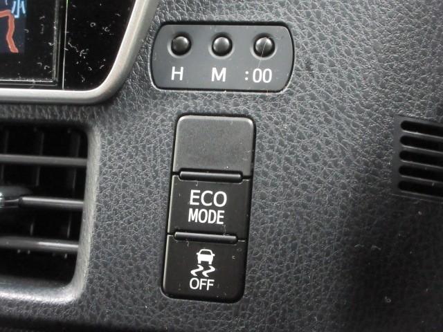 ヴォクシー ＺＳ　煌ＩＩＩ　４ＷＤ　フルセグ　メモリーナビ　ＤＶＤ再生　後席モニター　バックカメラ　衝突被害軽減システム　ＥＴＣ　両側電動スライド　ＬＥＤヘッドランプ　乗車定員７人　３列シート　アイドリングストップ（12枚目）