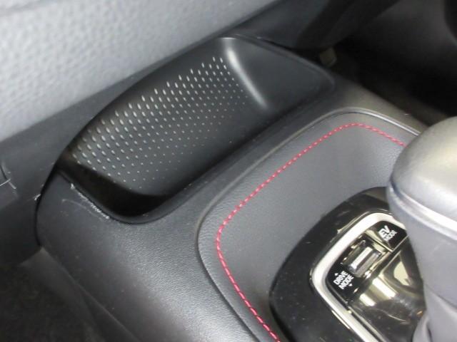 カローラスポーツ ハイブリッドG Z フルセグ メモリーナビ DVD再生 バックカメラ 衝突被害軽減システム LEDヘッドランプ(18枚目)