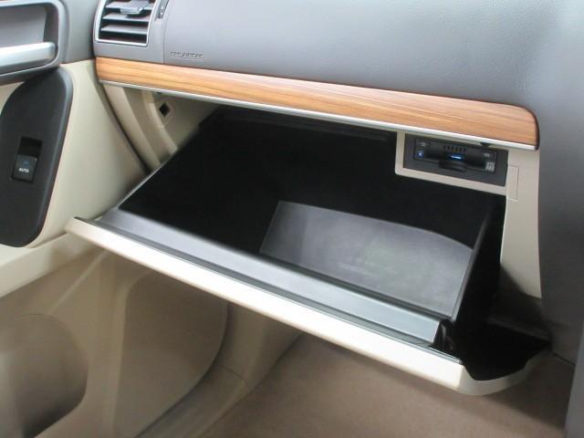 ランドクルーザープラド ＴＸ　Ｌパッケージ　マットブラックエディション　革シート　サンルーフ　４ＷＤ　フルセグ　メモリーナビ　バックカメラ　衝突被害軽減システム　ＥＴＣ　ＬＥＤヘッドランプ　乗車定員７人　３列シート（23枚目）