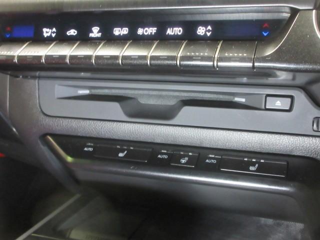 ＵＸ ＵＸ２５０ｈ　Ｆスポーツ　フルセグ　メモリーナビ　ＤＶＤ再生　バックカメラ　衝突被害軽減システム　ＥＴＣ　ドラレコ　ＬＥＤヘッドランプ（15枚目）