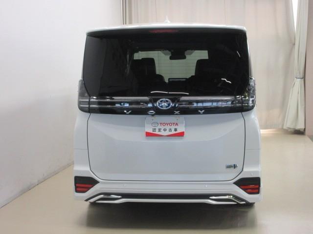 ヴォクシー ハイブリッドS-Z フルセグ メモリーナビ DVD再生 バックカメラ 衝突被害軽減システム ETC 両側電動スライド LEDヘッドランプ 乗車定員7人 3列シート フルエアロ(4枚目)